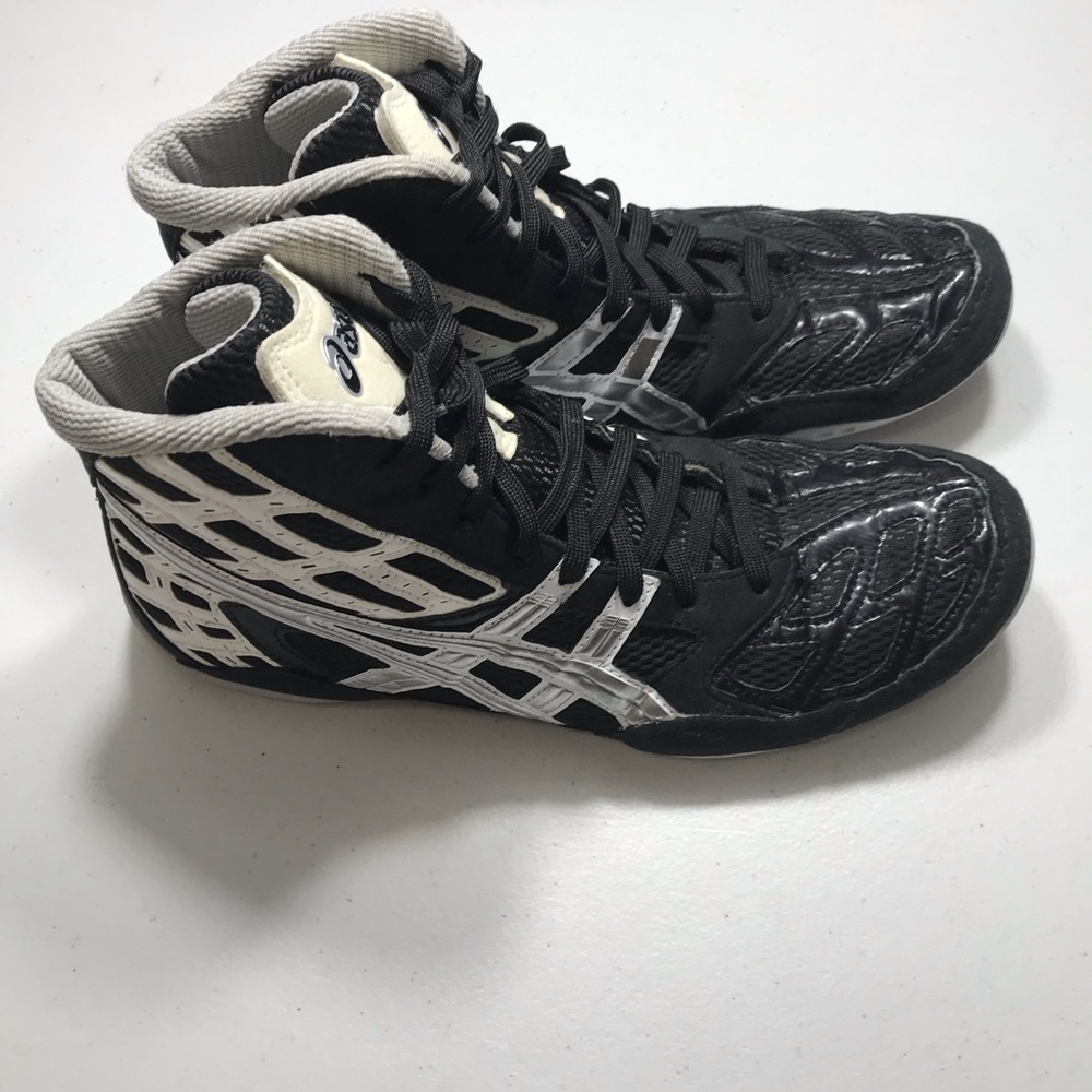 Asics Black and White Men's Athletic Wrestling Sneakers Size 10.5 SB- - Picture 4 of 10